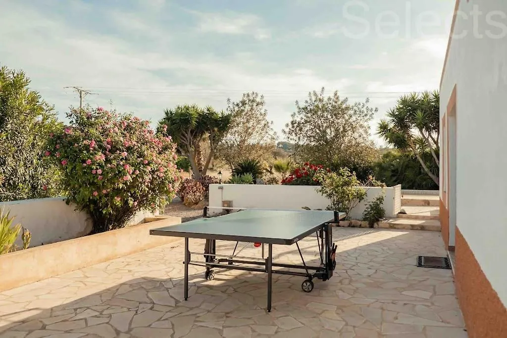Charming Ibiza Villa Sant Llorenc de Balafia